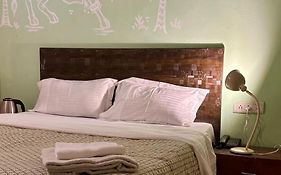 Hotel Darpan Palace -New Delhi Railway Station
